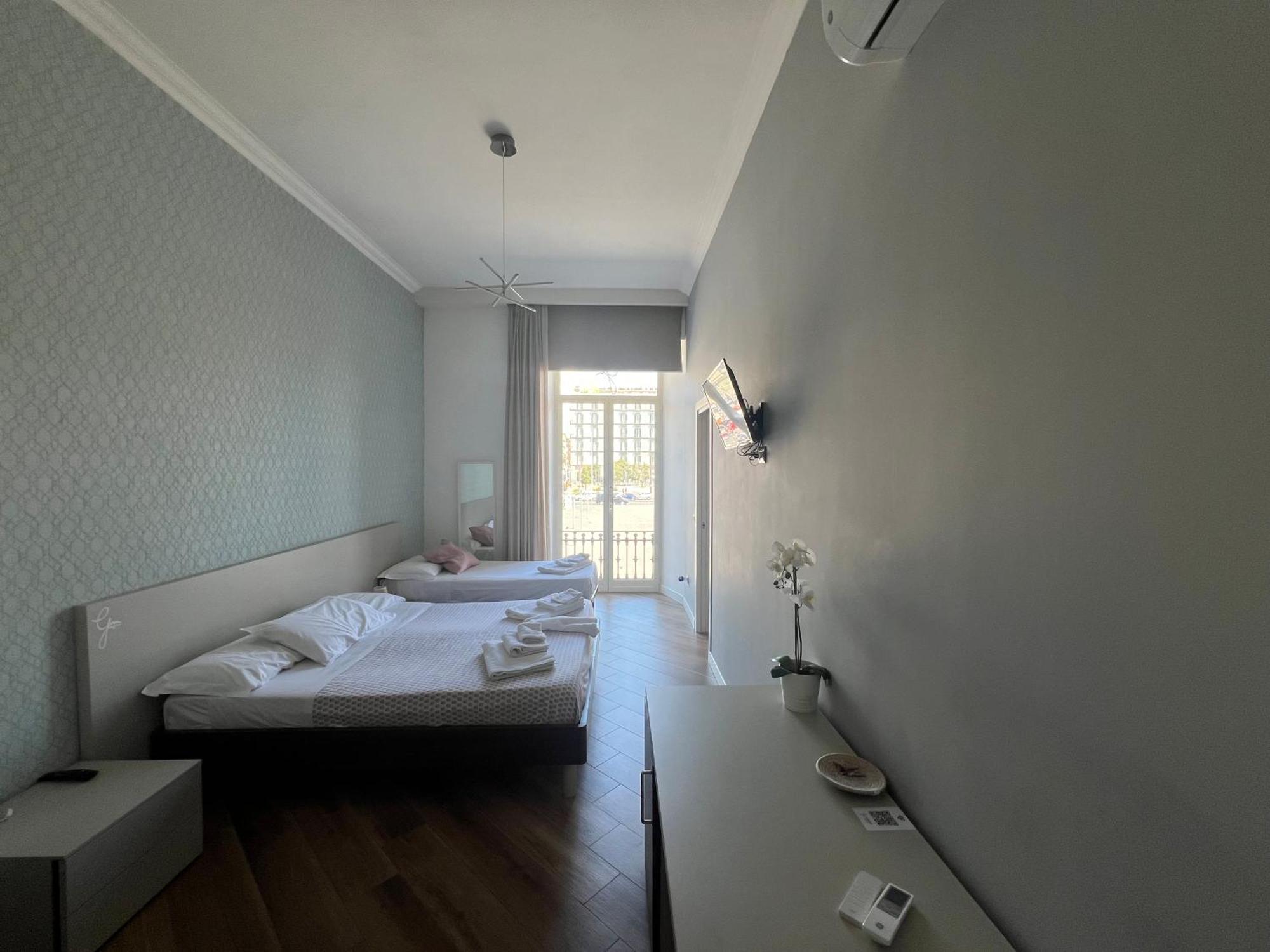 Rooms Garibaldi Napoli Ngoại thất bức ảnh