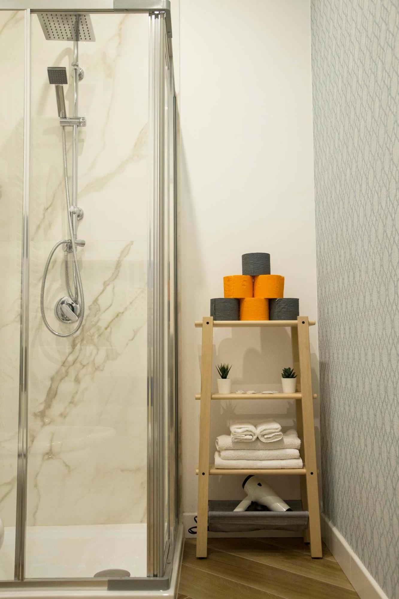 Rooms Garibaldi Napoli Ngoại thất bức ảnh