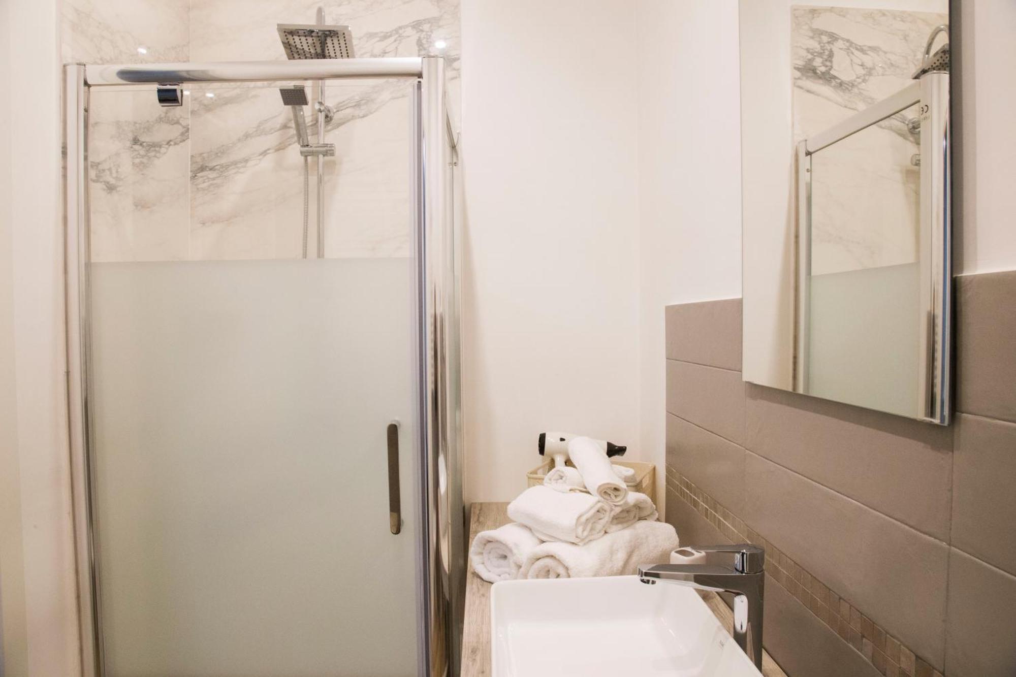 Rooms Garibaldi Napoli Ngoại thất bức ảnh