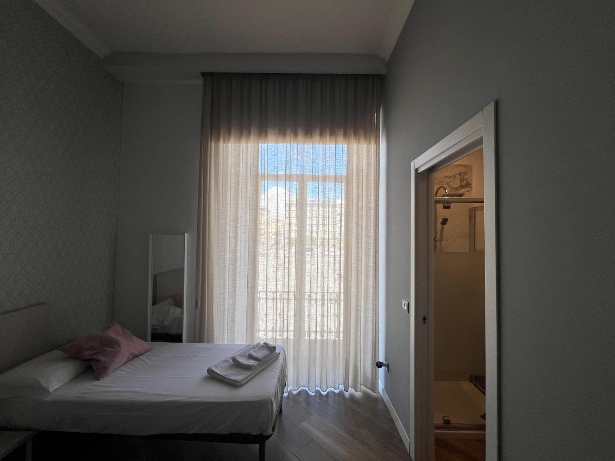 Rooms Garibaldi Napoli Ngoại thất bức ảnh